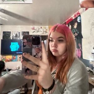 Meet your Posher, Marissa